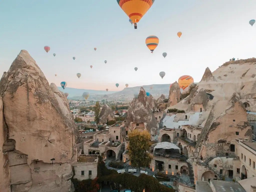 ANATOLIAN HOUSES