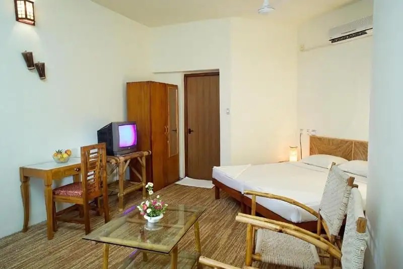 DESHADAN CLIFF & BEACH RESORT