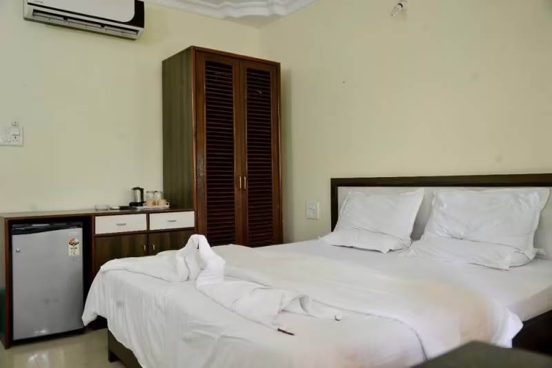 LUCIANAS RESIDENCY