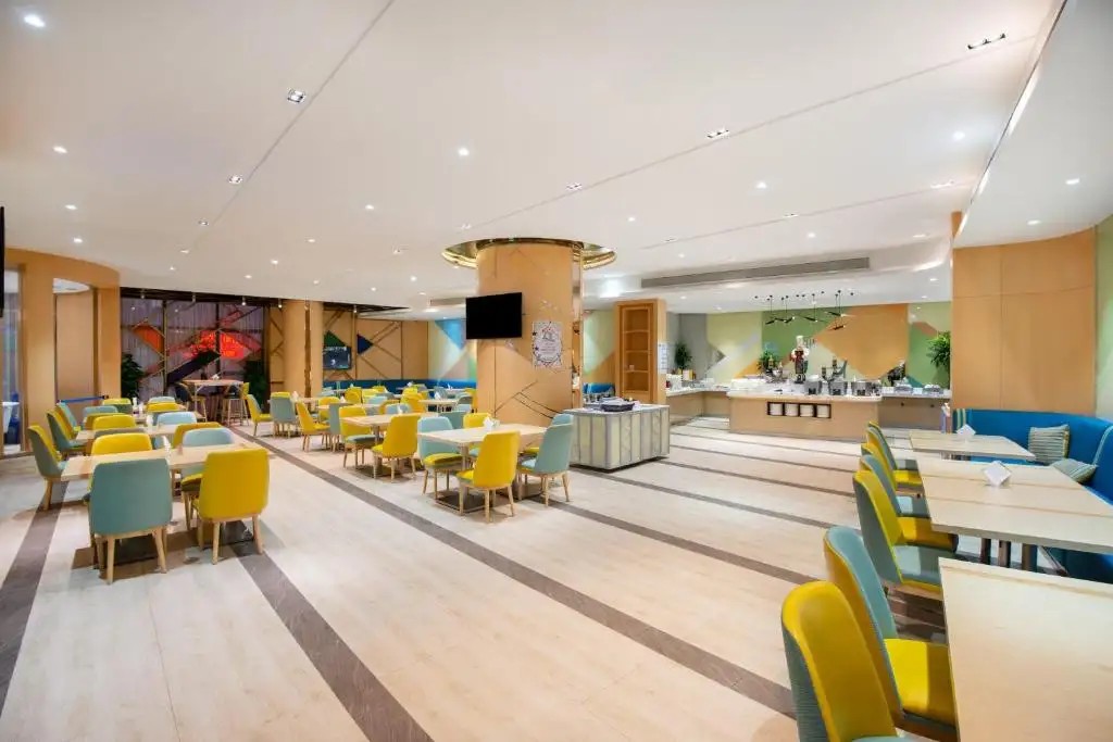 HOLIDAY INN EXPRESS SHANGHAI ZHENPING