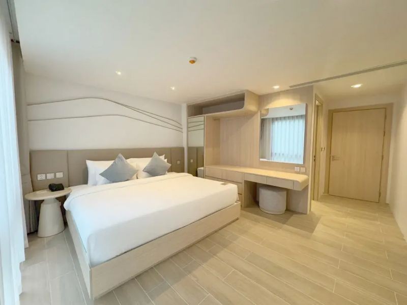 family suite plus outdoor bathtub