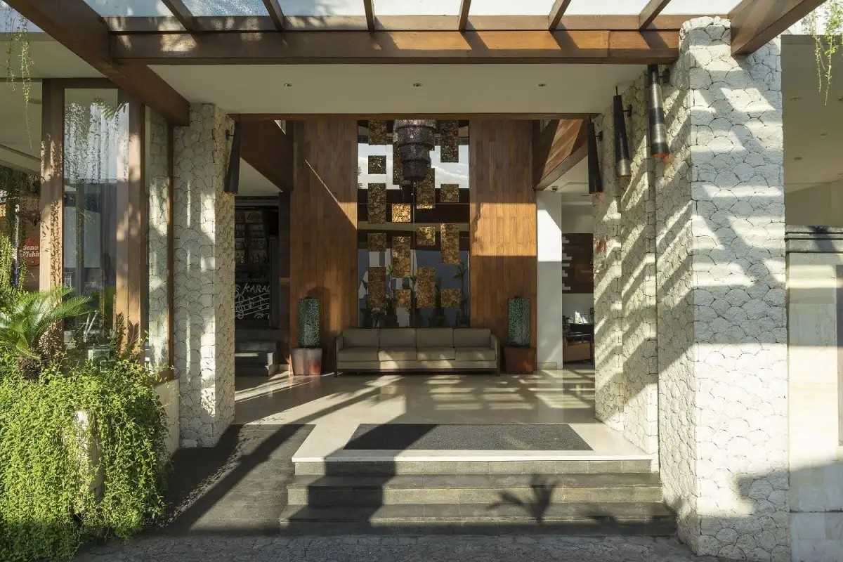 THE AVEDA BOUTIQUE HOTEL (EX. SWISS BELHOTEL PETITENGET)