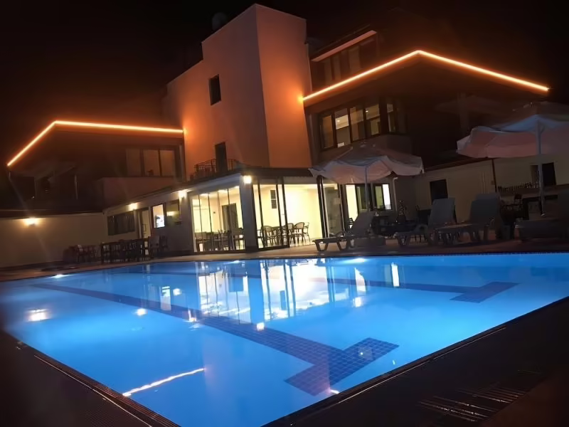 OYSTER BOUTIQUE HOTEL