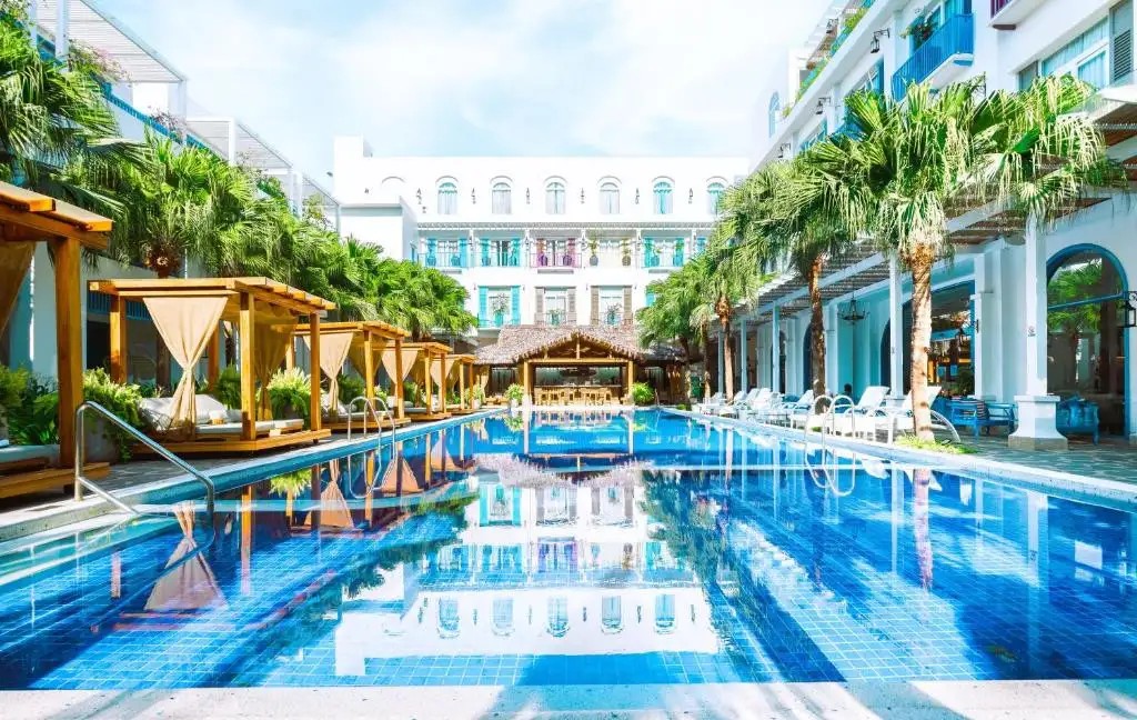 RISEMOUNT PREMIER RESORT