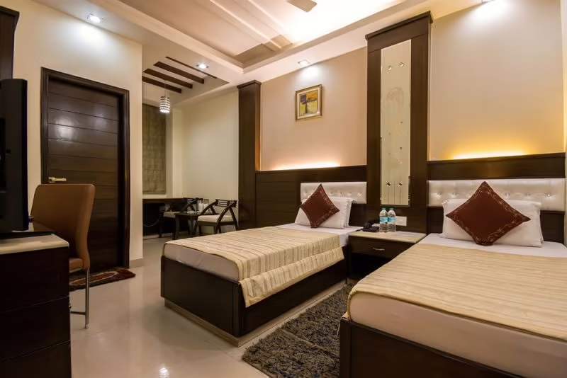 ASTER INN