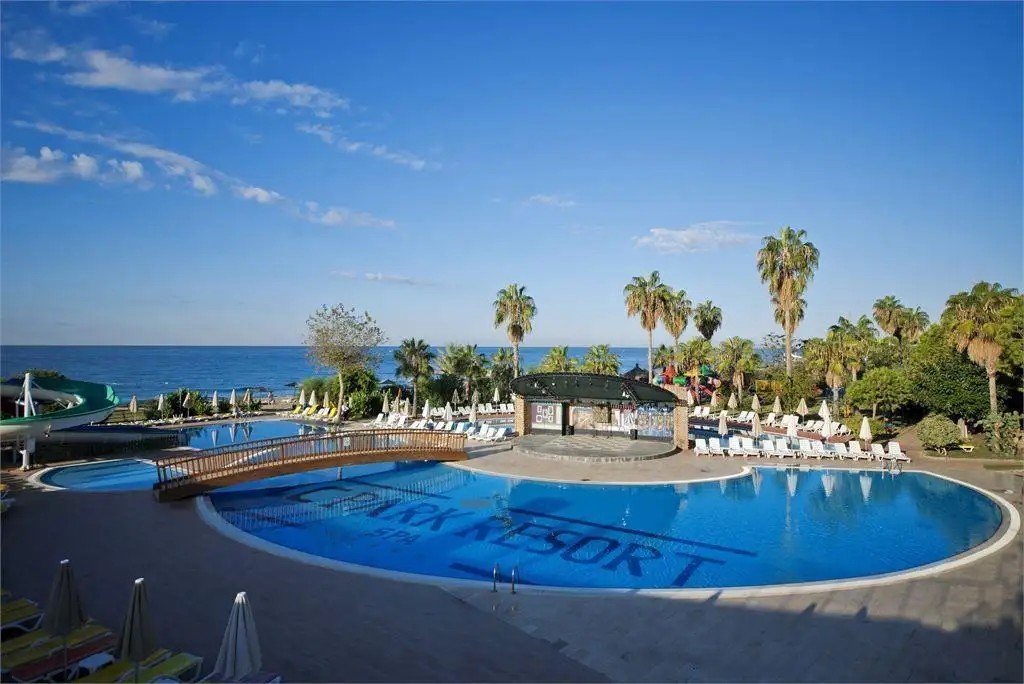 MC BEACH RESORT