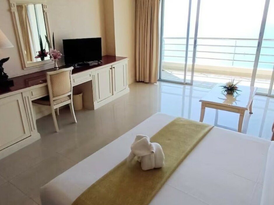 ADRIATIC PALACE