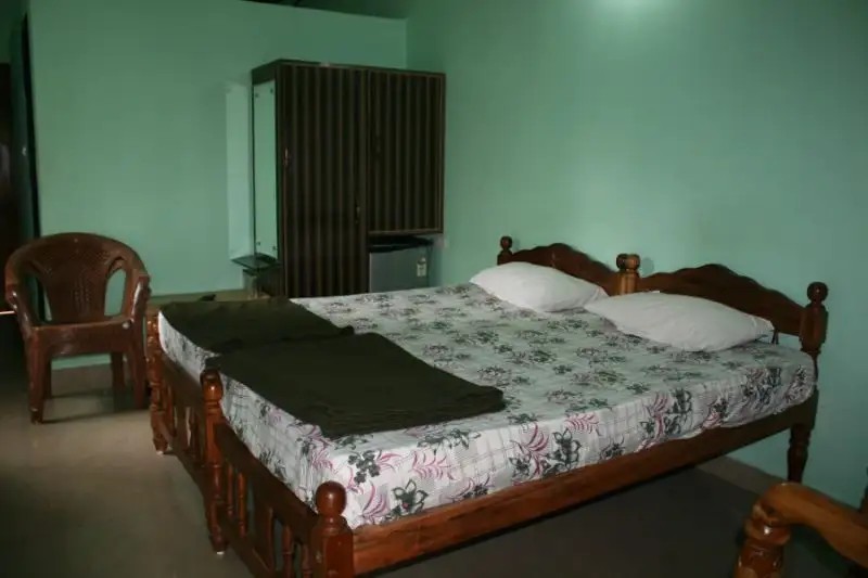 LYDIAS GUEST HOUSE