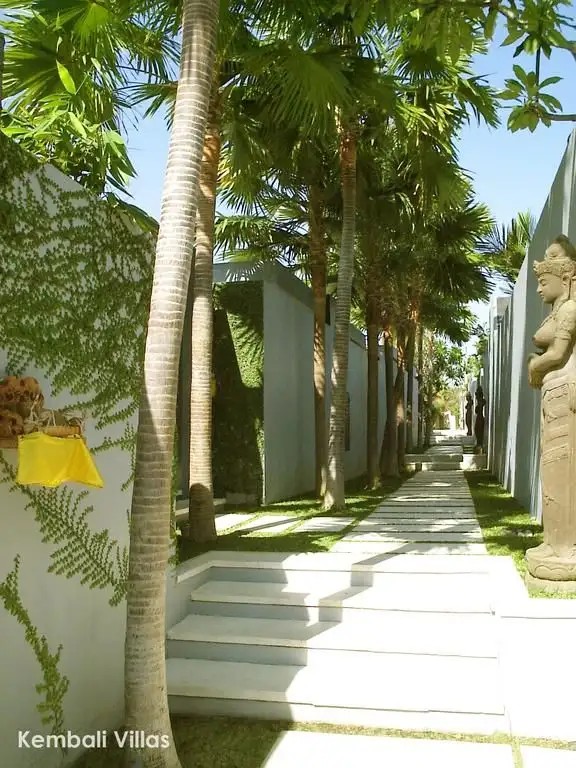 KEMBALI VILLAS