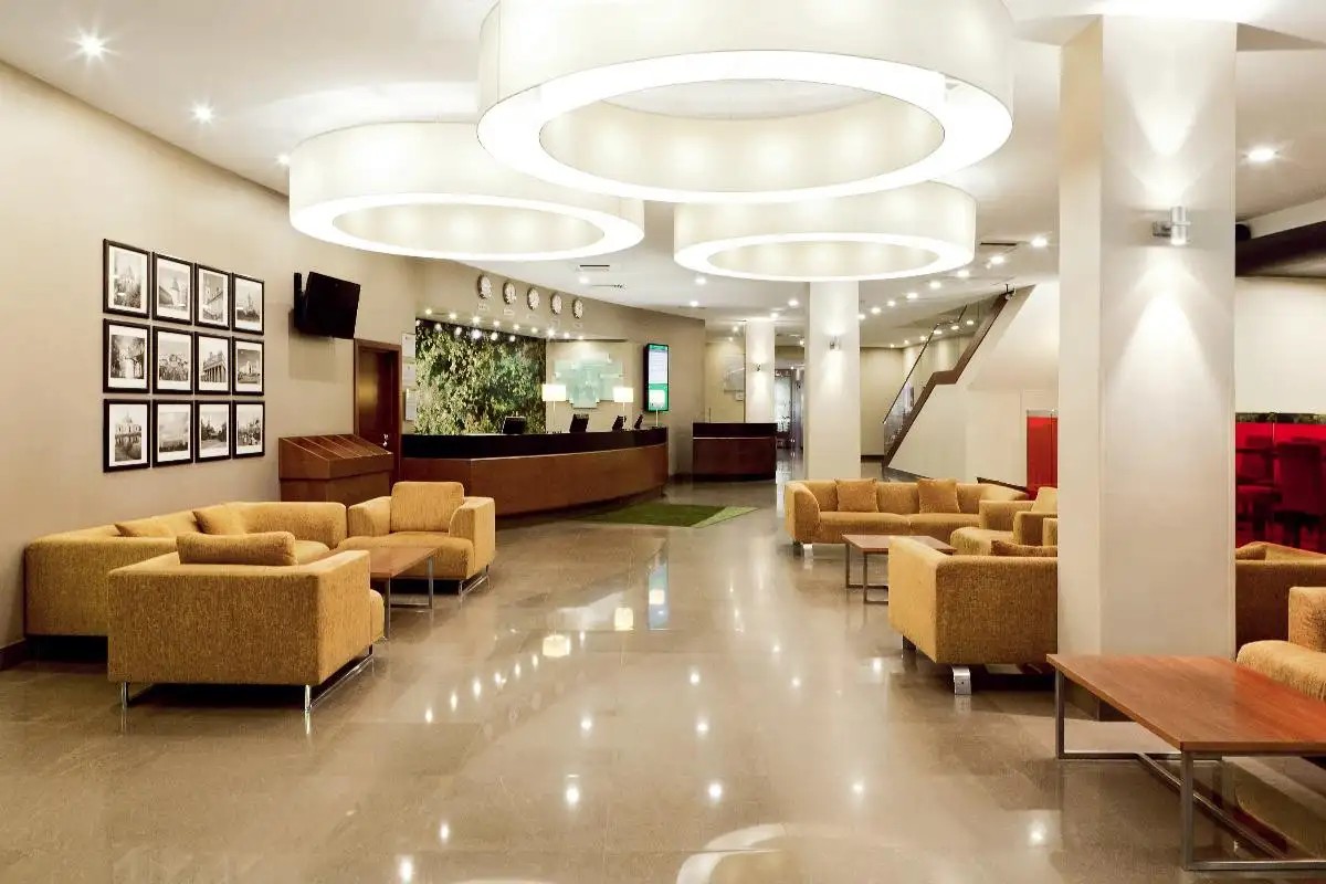 ЛЕСНАЯ САФМАР (БЫВШ. HOLIDAY INN MOSCOW LESNAYA)