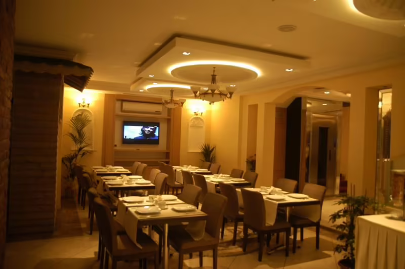 BULVAR  HOTEL LALELI