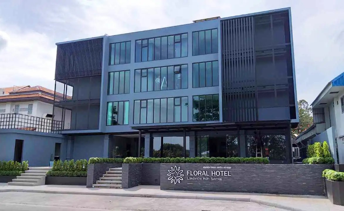 NORA LAKEVIEW HOTEL