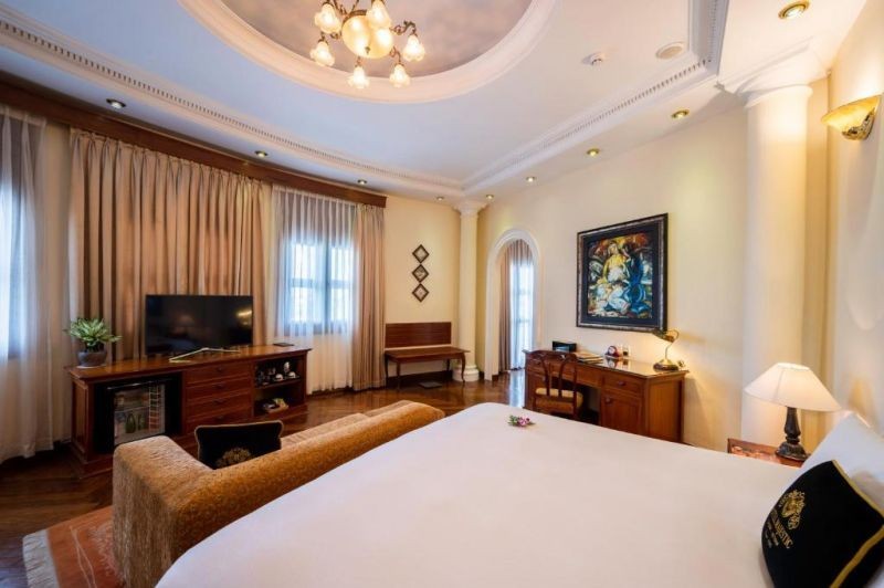 colonial majestic suite