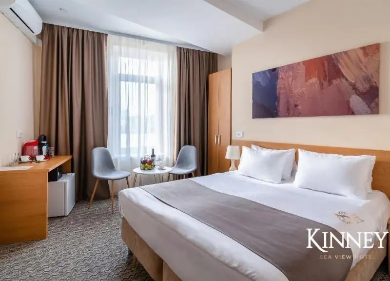 KINNEY SEA VIEW HOTEL