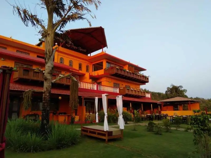 LA PAPA RESORT