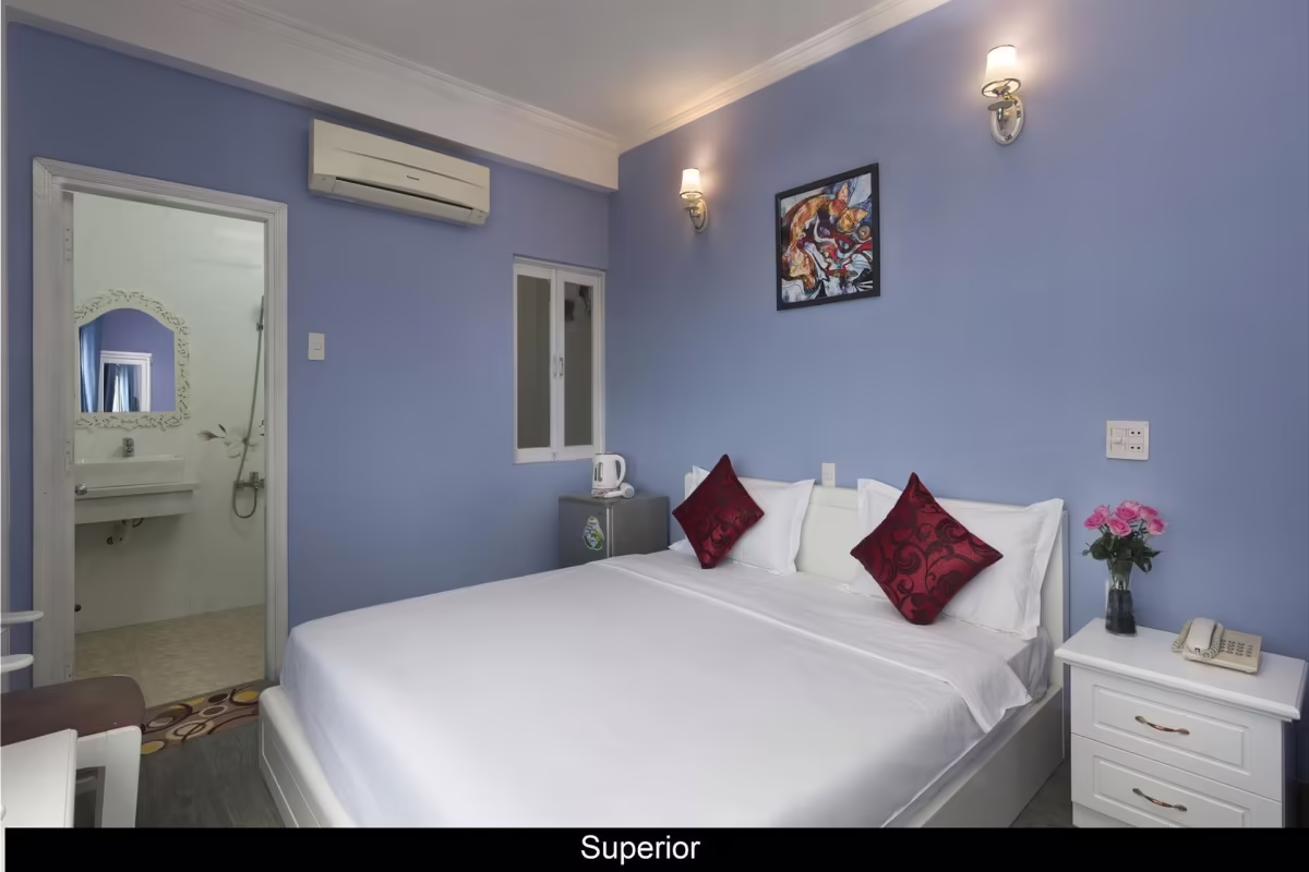 MONTANA HOTEL