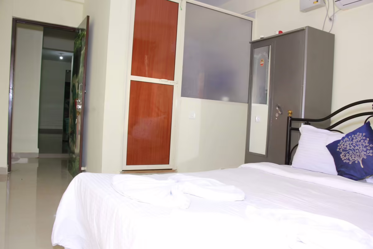 EDEM GARDEN HOTEL (SMALL WILLE)