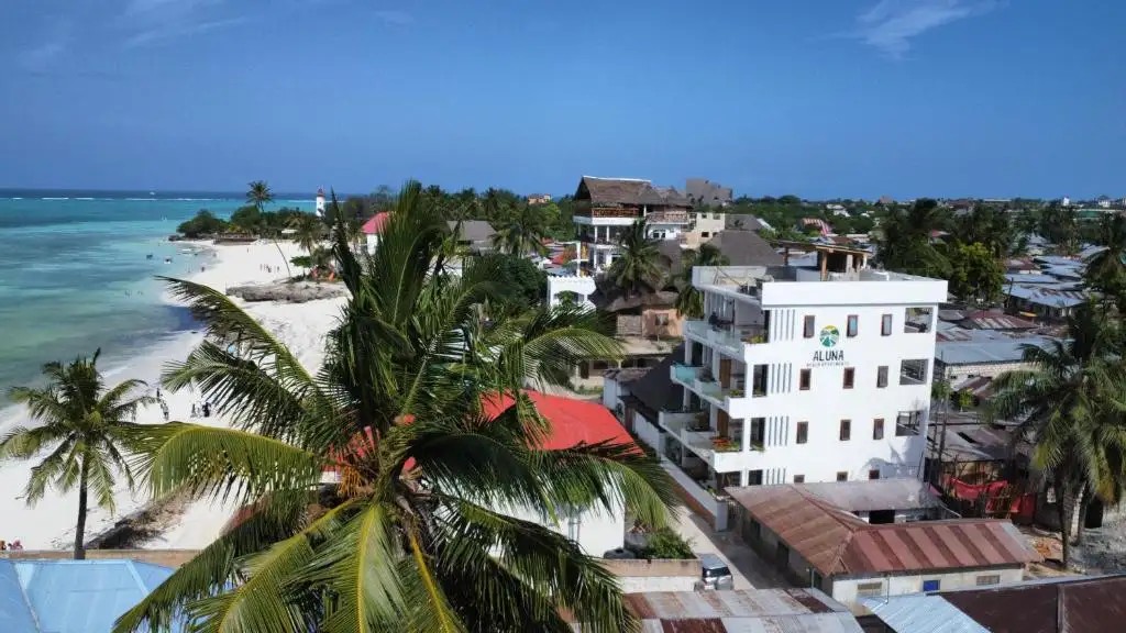 ALUNA BEACH APARTMENTS