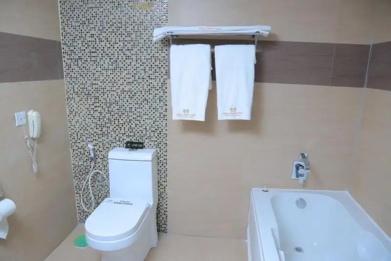 TIFFANY DIAMOND HOTEL INDIRA GANDHI STREET
