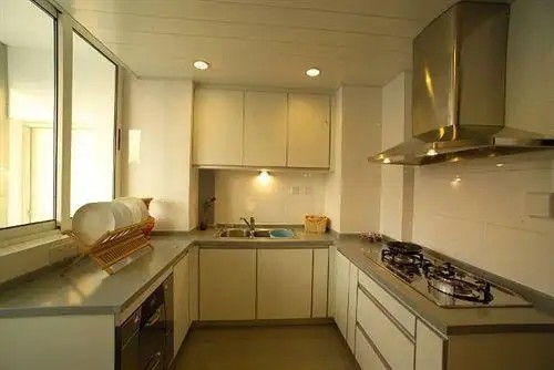 RAYFONT CELEBRITY HOTEL & APARTMENT