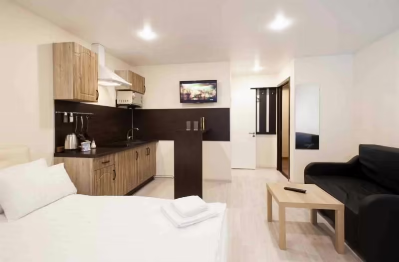 HOTEL CITY