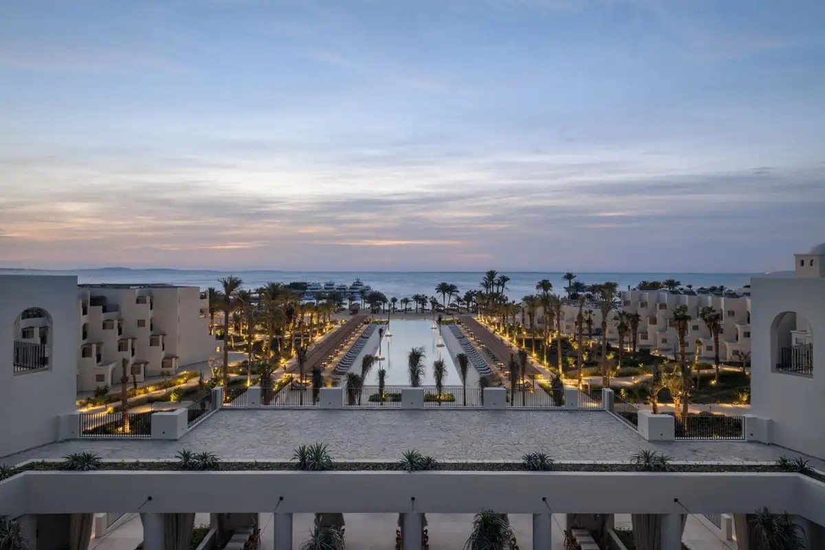 SERRY BEACH RESORT