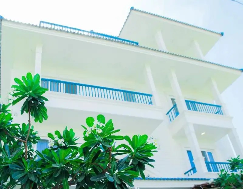 CAVILLA HOTEL & APARTMENT