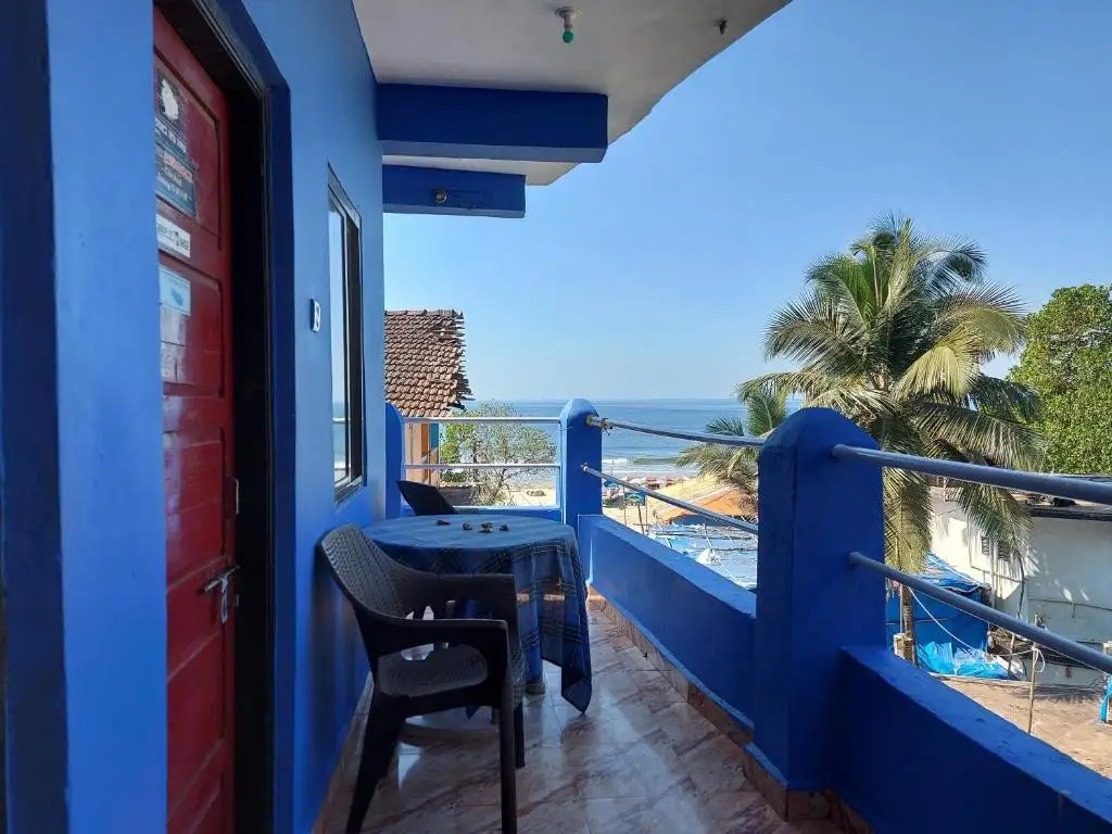 RED ROCK BEACH HOTEL