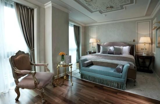 junior suite pera view