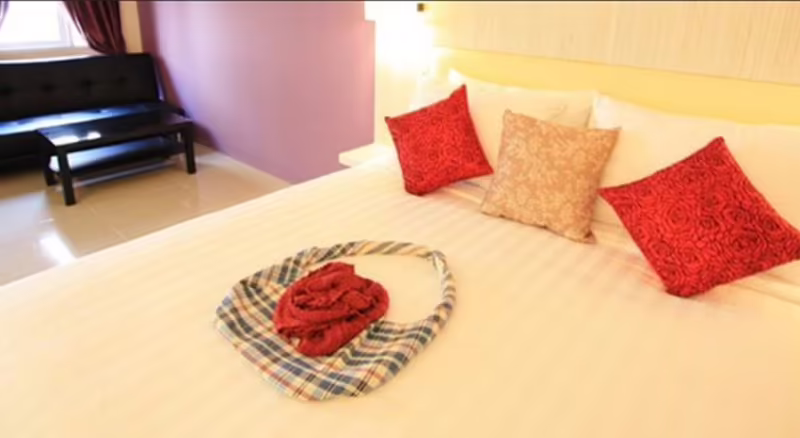 PROM RATCHADA RESIDENCE & SPA