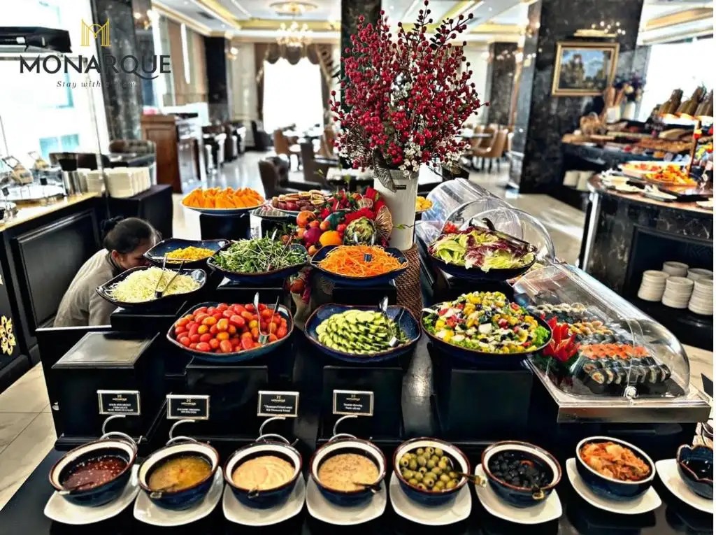 MONARQUE HOTEL DANANG
