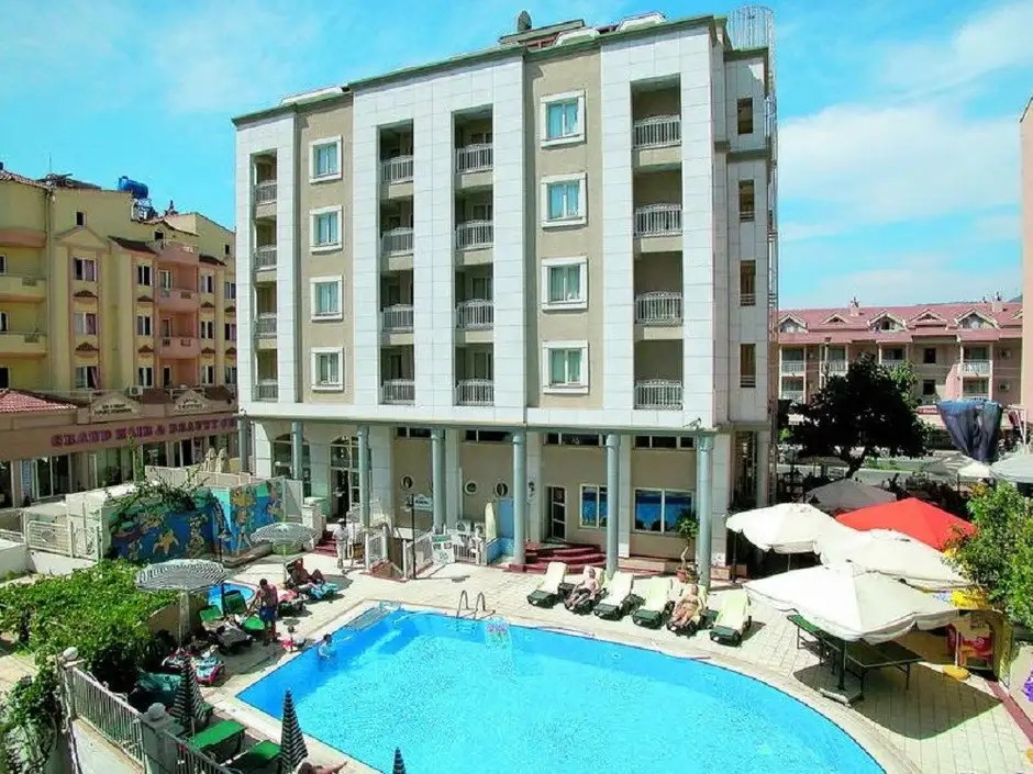 ALMENA HOTEL