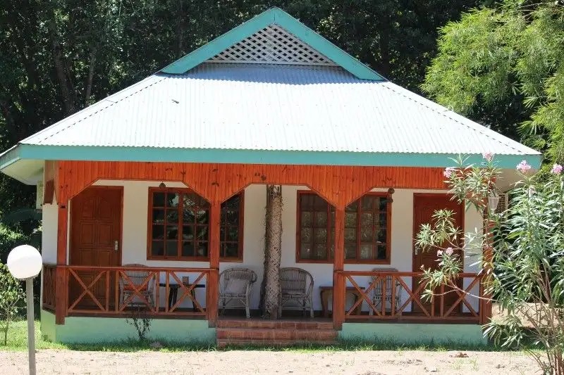 BAMBOO CHALET