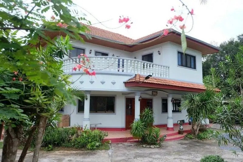 OYO 967 ANDATHIEN POOL VILLA AONANG