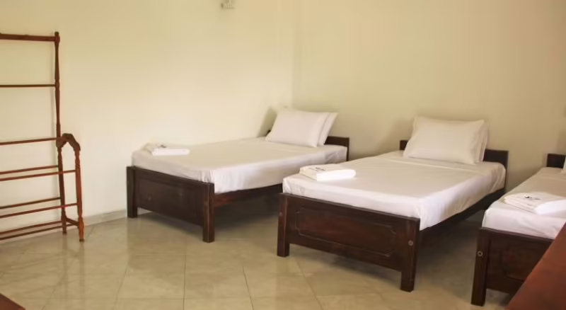 W&D BEACH HOTEL & RESTAURANT