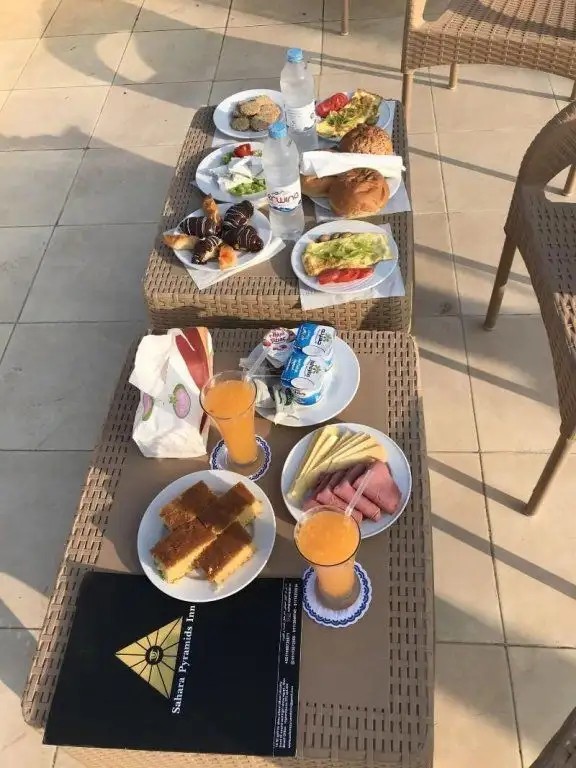 SAHARA PYRAMIDS INN