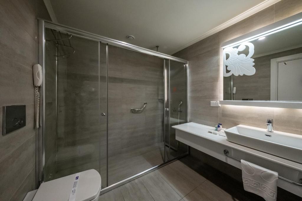 LAGUNA BEACH ALYA RESORT & SPA