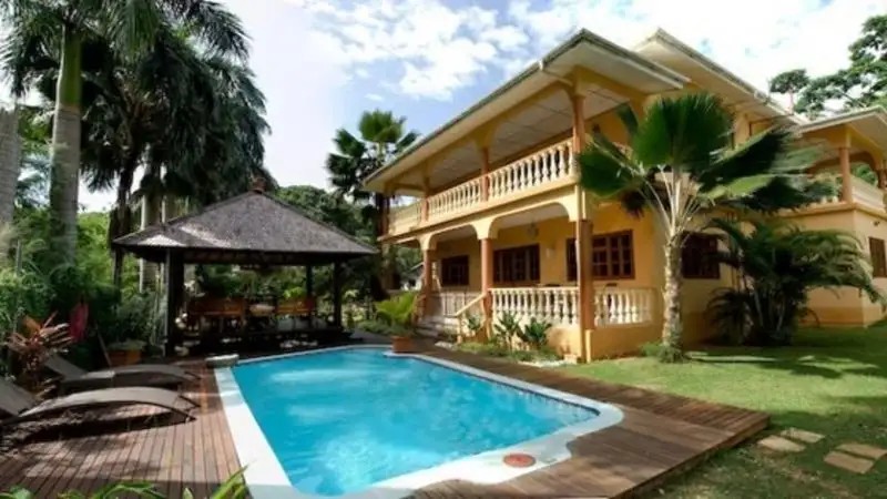 ROYAL BAY VILLA