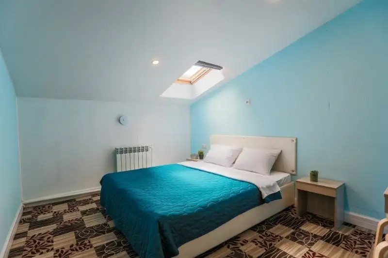 GOOD HOTEL