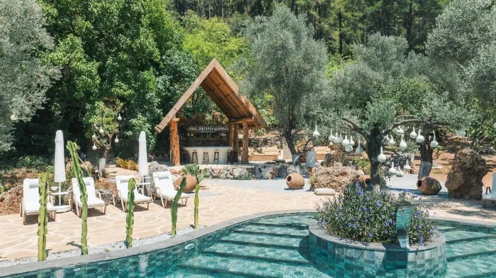 PURE LIFE GOCEK BOUTIQUE