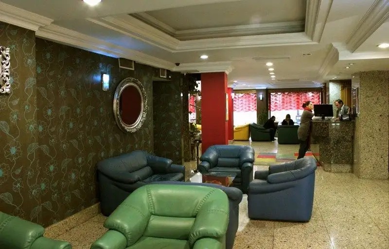 VERSION HOTEL LALELI