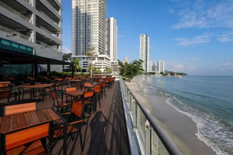HOMPTON BY THE BEACH PENANG