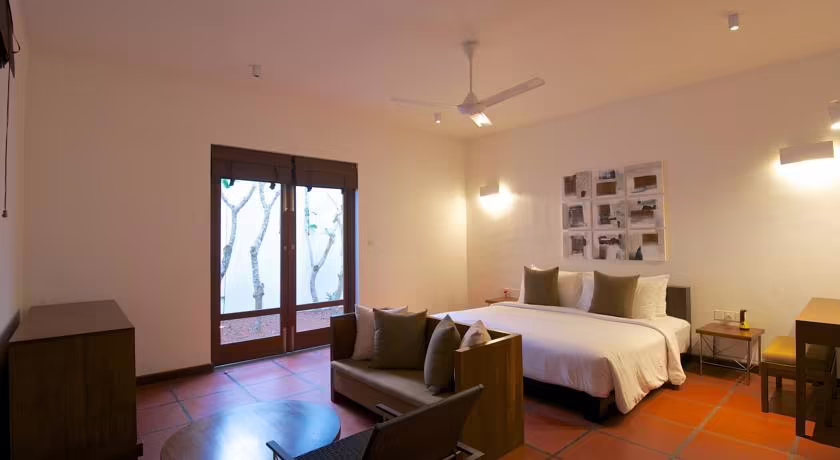 THALAHENA VILLAS