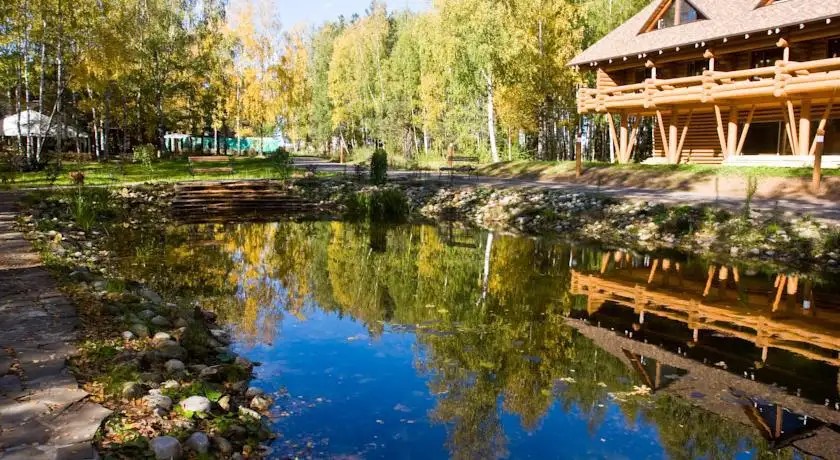 РОМАНОВ ЛЕС
