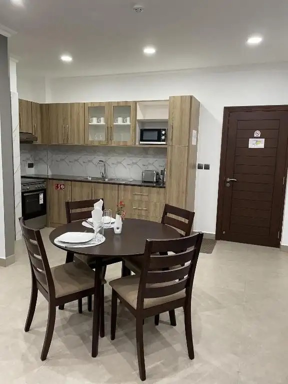 B HOLIDAY APARTMENTS
