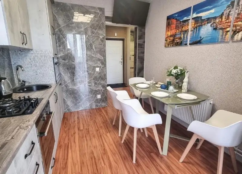 LOVELYHOME 39 НА УЛИЦЕ НАНСЕНА