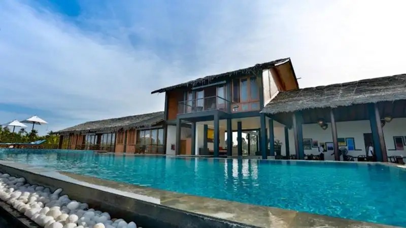 AARYA LAGOON RESORT