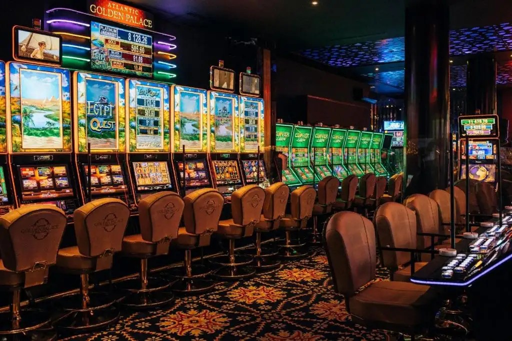 GOLDEN PALACE HOTEL & CASINO