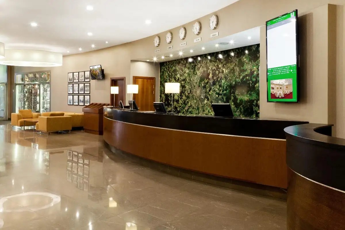 ЛЕСНАЯ САФМАР (БЫВШ. HOLIDAY INN MOSCOW LESNAYA)