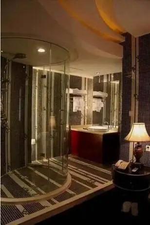 MANHATTAN JINLING BUSINESS